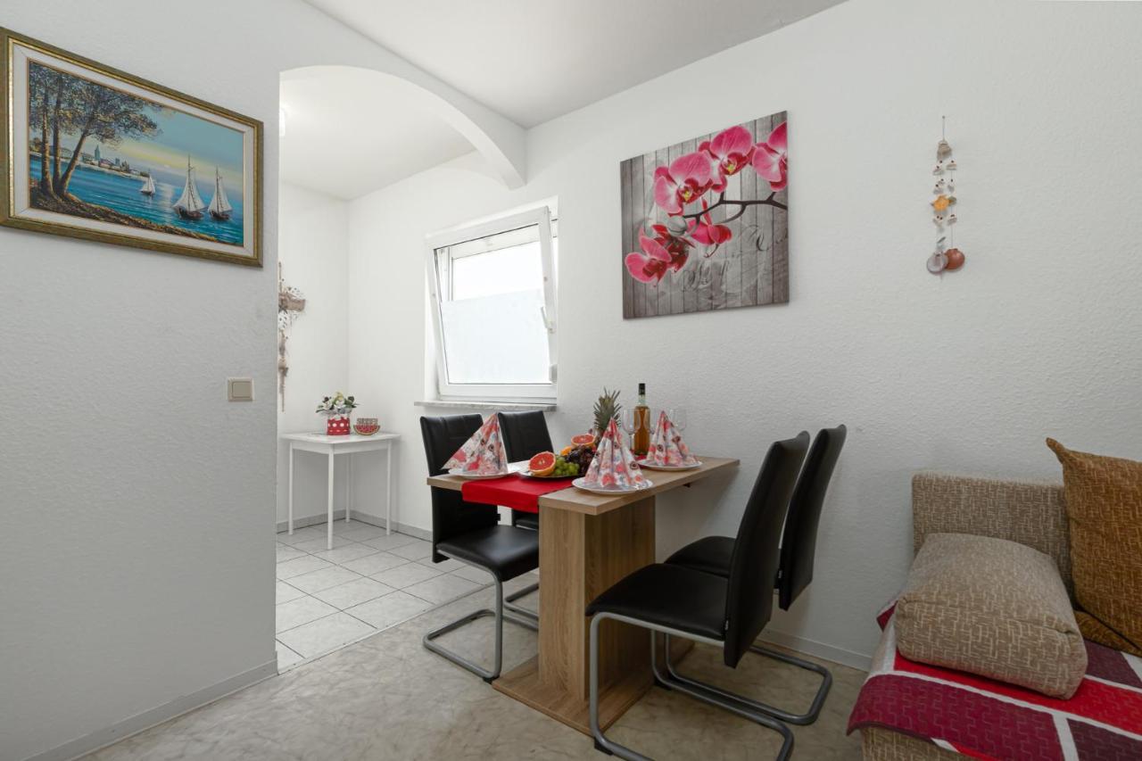 Ferienwohnung Haus Delphin Poreč Exterior foto