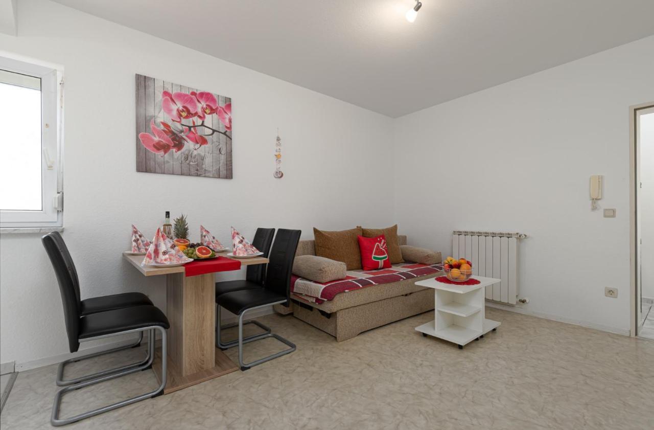 Ferienwohnung Haus Delphin Poreč Exterior foto